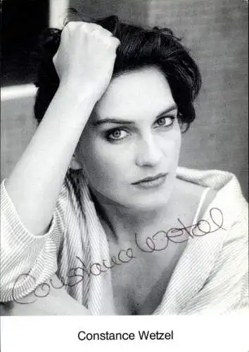 Ak Schauspielerin Constance Wetzel, Portrait, Autogramm