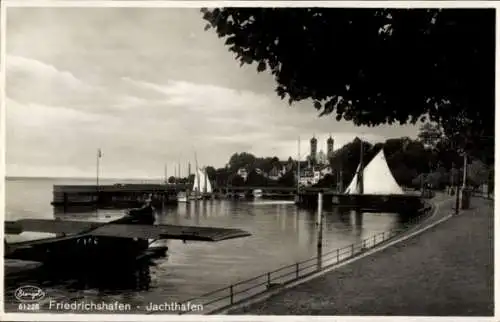 Ak Friedrichshafen am Bodensee, Jachthafen, Segelboote