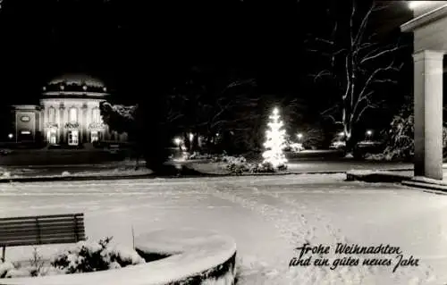 Ak Bad Oeynhausen in Westfalen, Kurtheater, Blick von Wandelhalle, Nacht, Winter