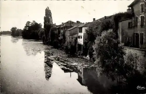 Ak Grenade sur l'Adour Landes, Häuser, Ufer der Adour