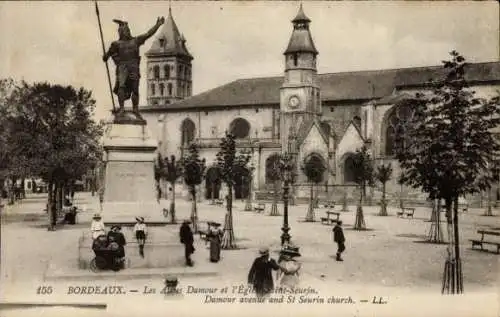 Ak Bordeaux Gironde, Allees Damour, Kirche Saint Seurin, Denkmal