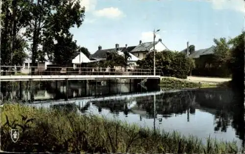 Ak Bonneval Eure et Loir, Vouvray, Passerelle sur le Loir