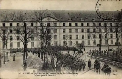 Ak Paris VII, Tour-Maubourg-Kaserne, Aufbruch zur Übung