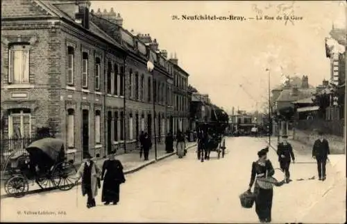 Ak Neufchâtel en Bray Seine Maritime, Rue de la Gare