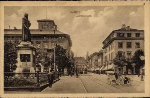 Ak Mainz am Rhein, Ludwigstraße, Denkmal, Automobil