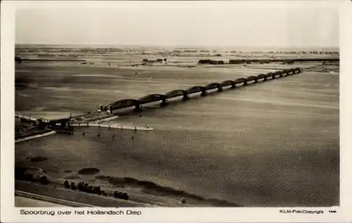 Ak Moerdijk Nordbrabant Niederlande, Eisenbahnbrücke über den Hollandsch Diep