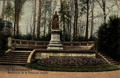 Ak Luxembourg Luxembourg, Monument de la Princesse Amelie, Denkmal, Standbild, Grünanlagen