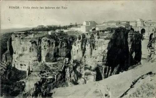 Ak Ronda Andalusien Spanien, Blick von den Hängen des Tejo