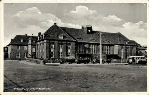 Ak Flensburg in Schleswig Holstein, Reichsbahnhof