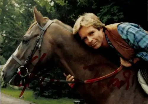Ak Schauspieler Thomas Fritsch, Portrait, Pferd, Rivalen der Rennbahn, Autogramm