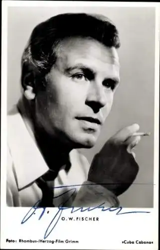 Ak Schauspieler O.W. Fischer, Portrait, Cuba Cabana, Zigarette, Autogramm