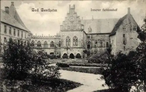 Ak Bad Bentheim in Niedersachsen, Innerer Schlosshof