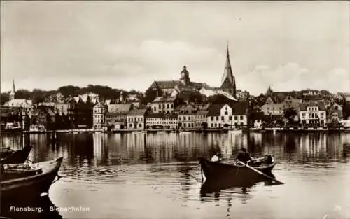 Ak Flensburg in Schleswig Holstein, Binnenhafen, Ruderboote