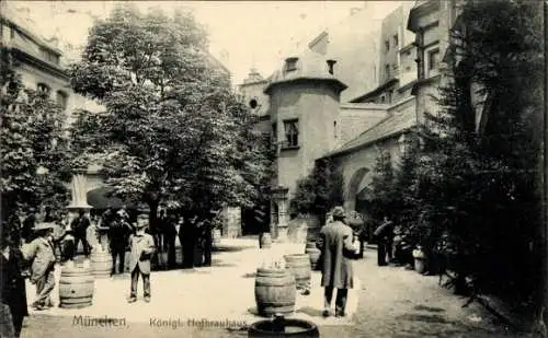 Ak München, königliches Hofbrauhaus, Männer, Fässer, Bäume