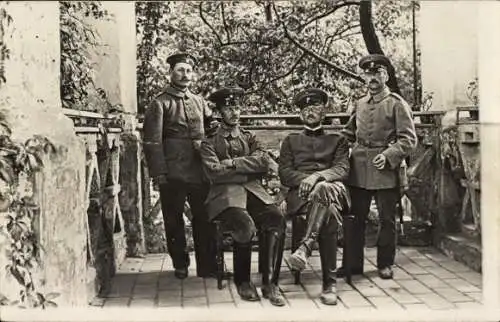 Foto Ak Deutsche Soldaten in Uniformen