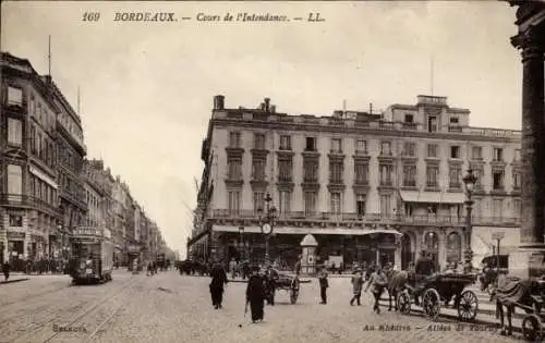 Ak Bordeaux Gironde, Cours de l'Intendance, Kutschen, Standuhr