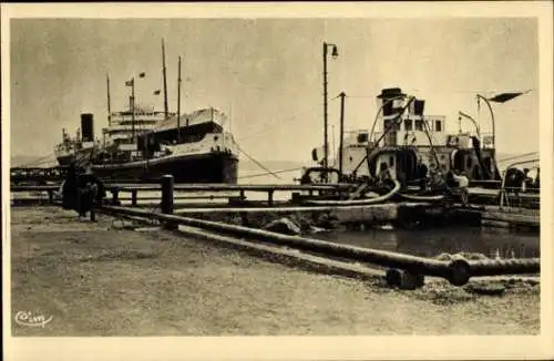 Ak Berre l'Étang Bouches-du-Rhône, Port de la Pointe, Pompage des produits bruis