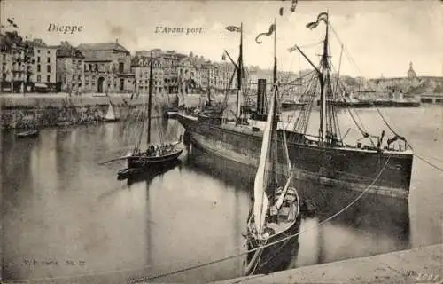 Ak Dieppe Seine-Maritime, vor dem Hafen, stumm