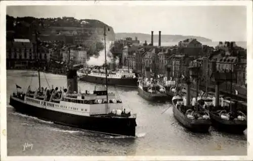 Ak Dieppe Seine Maritime, Dampfer im Hafen