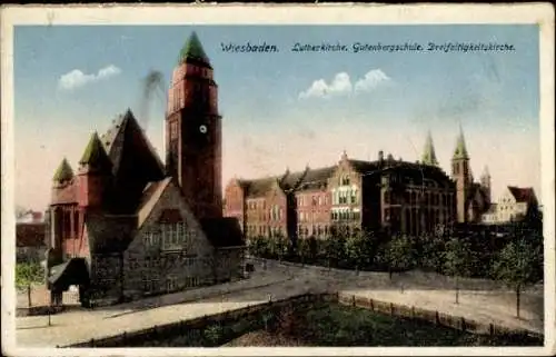 Ak Wiesbaden in Hessen, Lutherkirche, Gutenbergschule, Dreifaltigkeitskirche