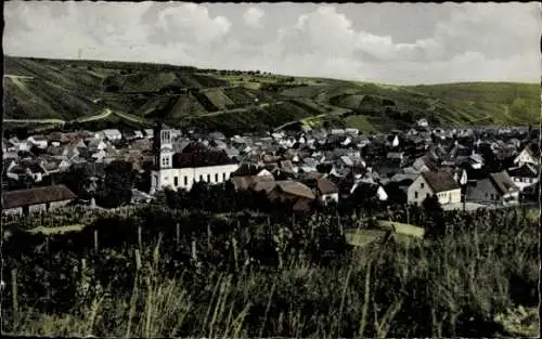 Ak Wallhausen bei Bad Kreuznach in Rheinland Pfalz, Panorama, Kirche