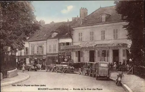 Ak Nogent sur Seine Aube, Entrée de la Rue des Ponts, Cafe de Bellevue