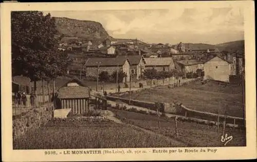 Ak Le Monastir Haute Loire, Entree par la Route du Puy