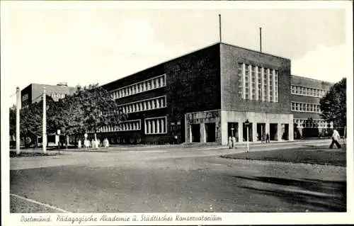 Ak Dortmund im Ruhrgebiet, Blick auf Pädagogische Akademie und Städtisches Konservatorium