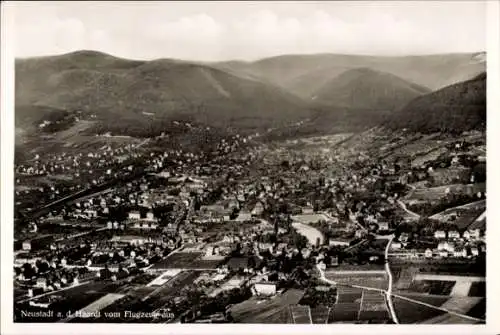 Ak Neustadt an der Haardt Neustadt an der Weinstraße, Fliegeraufnahme