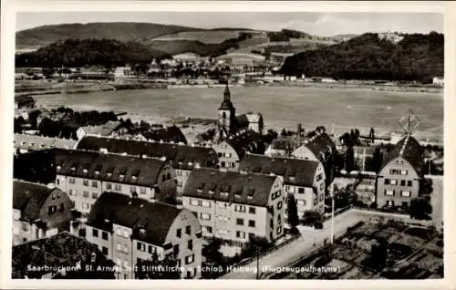 Ak St. Arnual Saarbrücken im Saarland, Fliegeraufnahme, Stiftskirche, Schloss Halberg