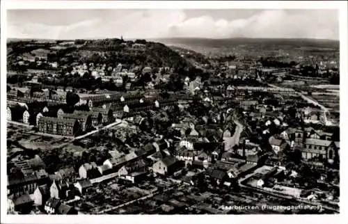 Ak Saarbrücken im Saarland, Fliegeraufnahme