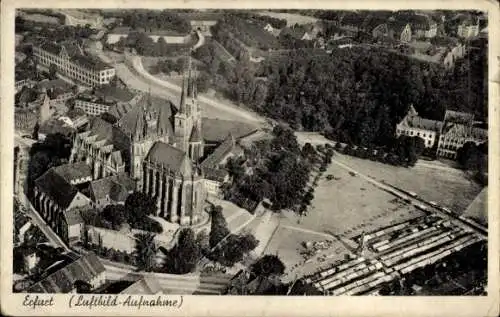 Ak Erfurt in Thüringen, Dom, Severikirche, Fliegeraufnahme