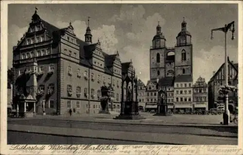 Ak Lutherstadt Wittenberg in Sachsen Anhalt, Marktplatz, Denkmäler, Stadtkirche, Kaisers