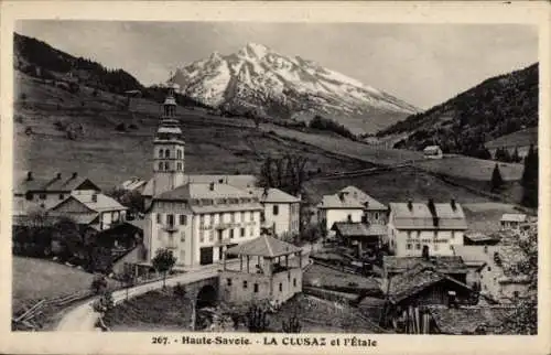 Ak La Clusaz Haute Savoie, Gesamtansicht, l'Etale