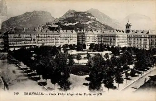 Ak Grenoble Isere in Frankreich, la Place Victor Hugo et les Forts, Häuserreihen