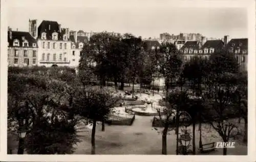 Ak Paris IV, Place des Vosges