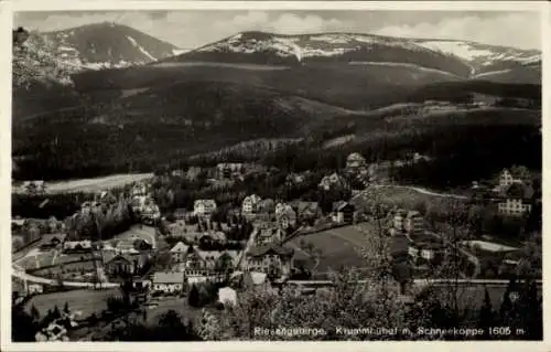 Ak Karpacz Krummhübel im Riesengebirge Schlesien, Gesamtansicht, Schneekoppe