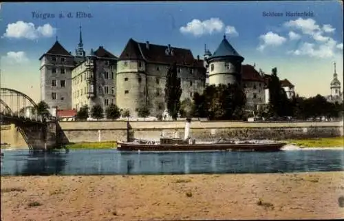 Ak Torgau an der Elbe, Schloss Hartenfels, Brücke, Boot, Türme