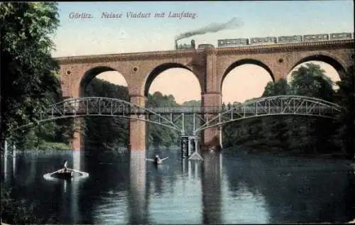 Ak Görlitz in der Lausitz, Neisse Viaduct, Laufsteg, Neiße Viadukt, Ruderboote, Eisenbahn