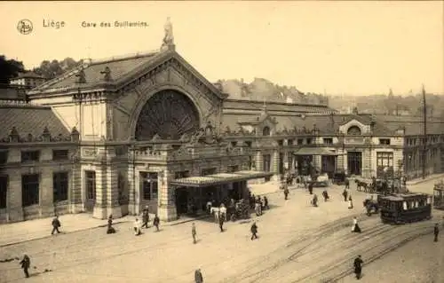 Ak Liège Lüttich Wallonien, Bahnhof Guillemins, Straßenbahn