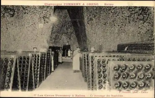 Sert mit 40 Ansichtskarten Reims, Caves Pommery, Umschlag