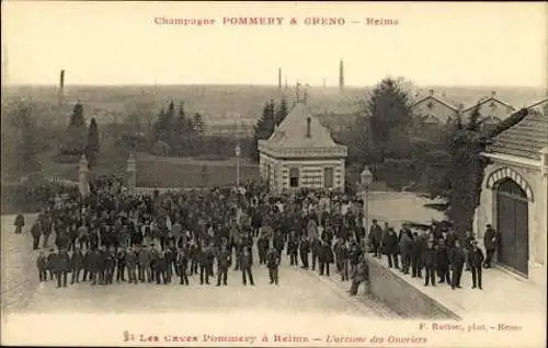 Sert mit 40 Ansichtskarten Reims, Caves Pommery, Umschlag