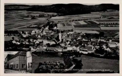 Ak Schwarzhofen in der Oberpfalz, Fliegeraufnahme, Gemischtwarenladen B. Zwick