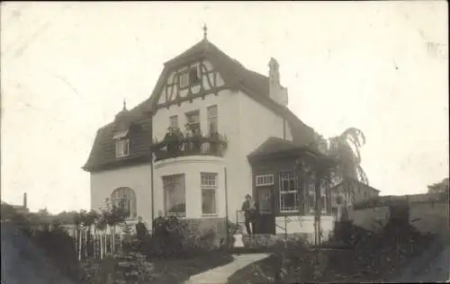 Foto Ak Preetz in Holstein, Haus von Schön