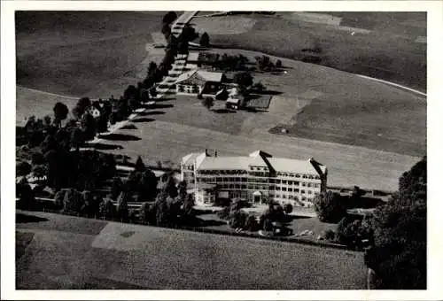 Ak Traunstein Oberbayern, Fliegeraufnahme, Städt. Krankenhaus, Prinz Ludwigheim