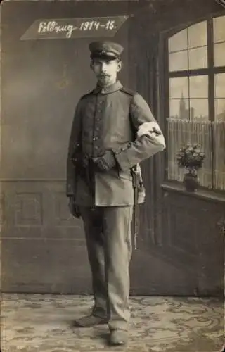 Foto Ak Deutscher Soldat in Uniform, Feldzug 1914-1915