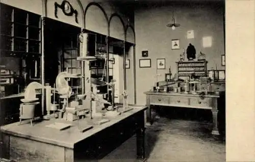 Ak München, Deutsches Museum, Laboratorium