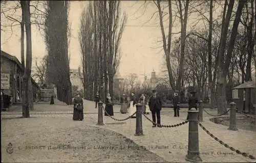 Ak Indre Loire-Atlantique, L'Arrivee, La Place du 14 Juillet