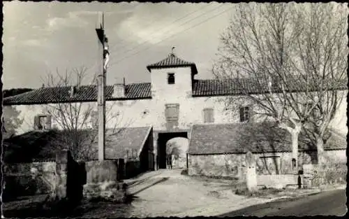 Ak Pouzouls Aude, Entree du Chateau, Christus