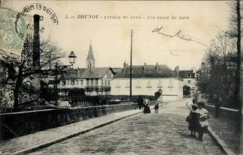 Ak Brunoy Essonne, Eingang zum Land, Blick von der Brücke aus